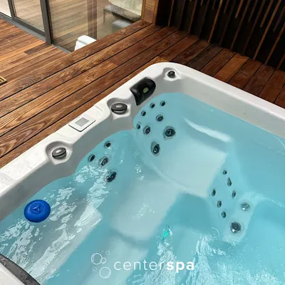 CenterSpa Wrocław | Całoroczne wanny spa i baseny SWIM SPA